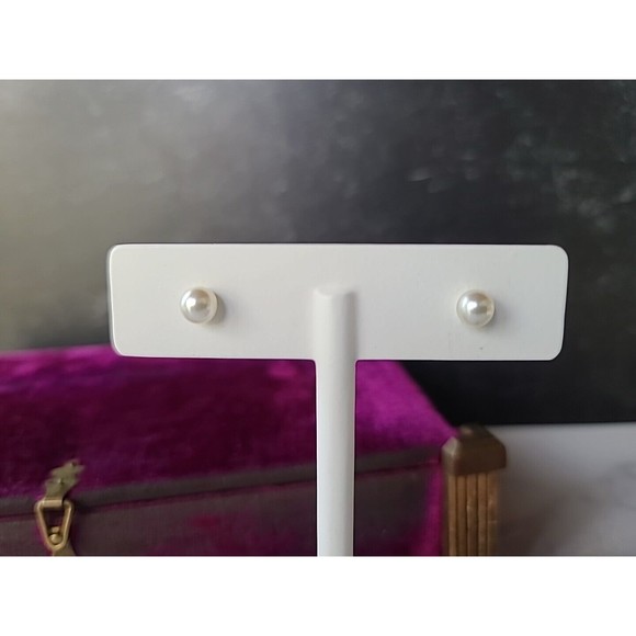 Vintage Faux Pearl Stud Earrings READ - Picture 6 of 10